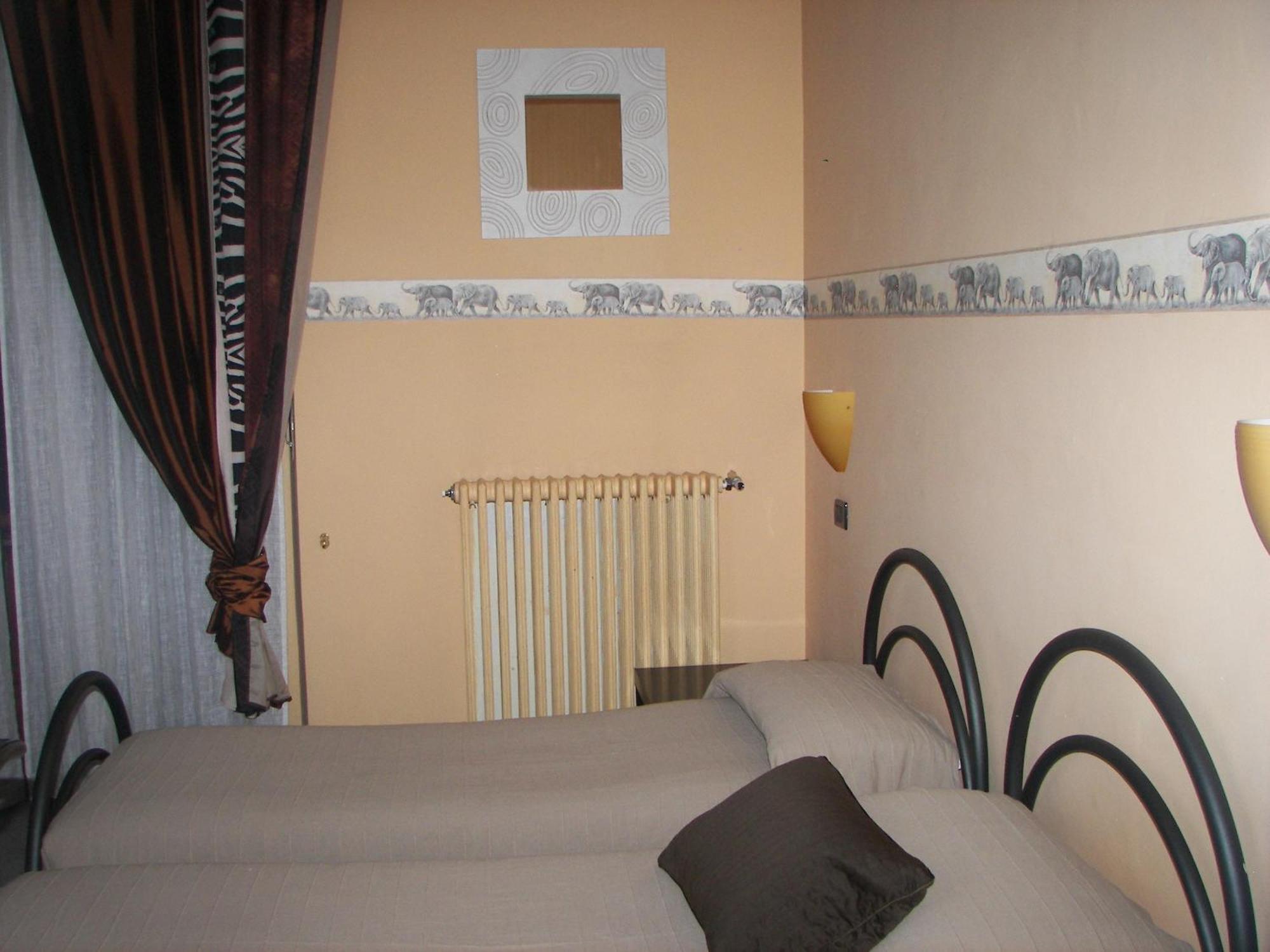 Albergo Sangrila Ланцо Торинезе Екстериор снимка