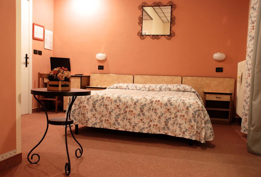 Albergo Sangrila Ланцо Торинезе Екстериор снимка